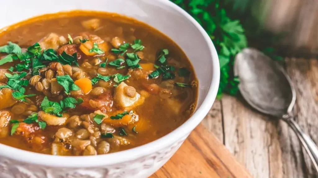 benefícios nutricionais sopa de lentilhas
